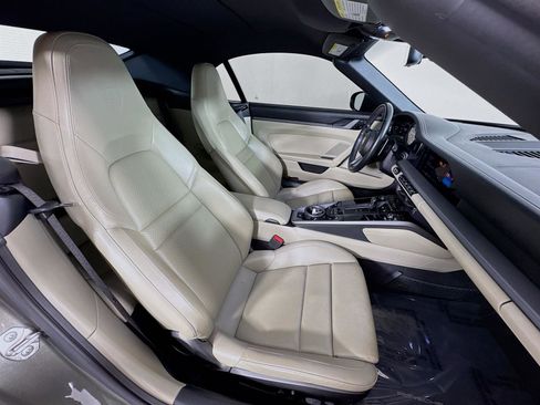 Used 2020 Porsche 911 Carrera image 24