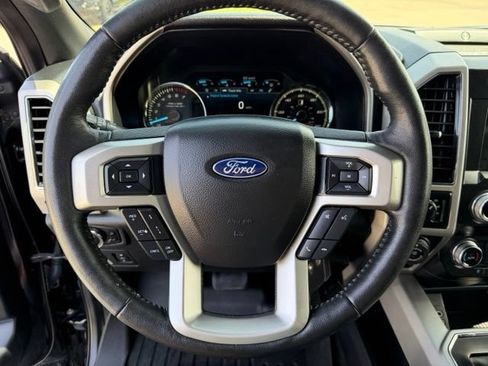 Used 2020 Ford F150 Lariat w/ Equipment Group 502A Luxury AWD/4WD image 13