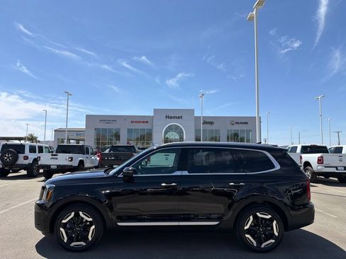 Used 2025 Kia Telluride S AWD/4WD image 9