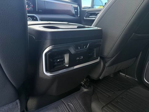 Used 2025 GMC Sierra 3500 Denali w/ Denali Reserve Package AWD/4WD image 40