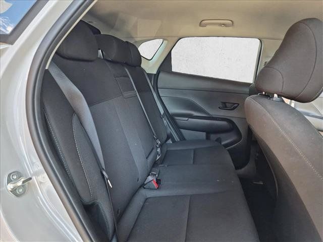 Used 2025 Hyundai Kona SEL FWD image 19