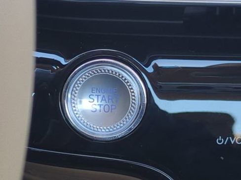 Certified 2025 Genesis G80 2.5T AWD/4WD image 26