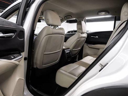 Used 2021 Cadillac XT4 Premium Luxury FWD image 44