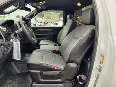 New 2026 RAM 5500 Tradesman w/ Chrome Appearance Group image 8