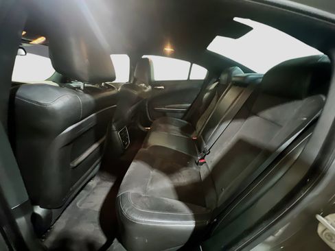 Used 2019 Dodge Charger Scat Pack w/ Plus Group RWD image 17