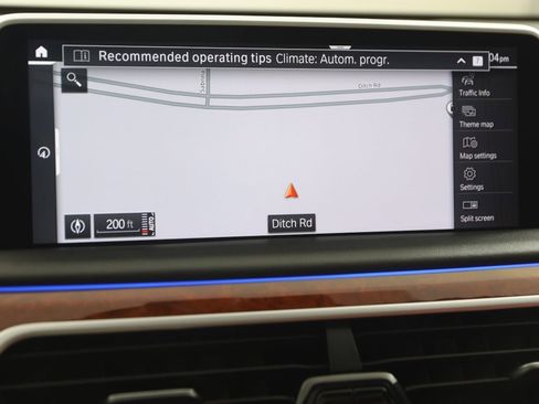 Used 2022 BMW ALPINA B7 xDrive w/ Luxury Rear Seating Package image 9