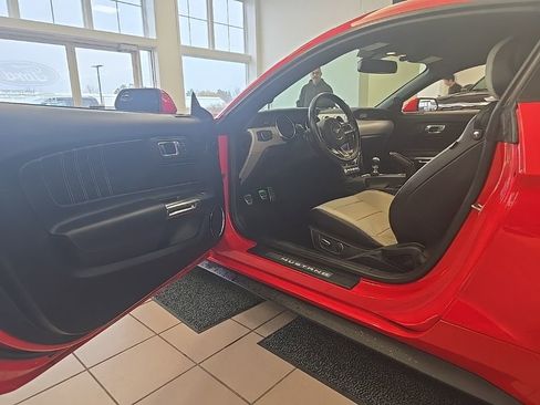 Used 2016 Ford Mustang GT Premium image 11