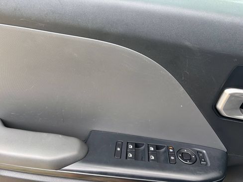 Used 2025 Kia K4 FWD image 18