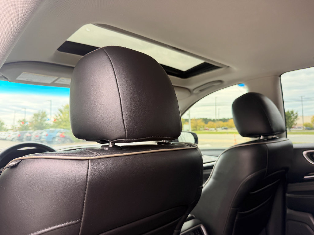 Used 2016 INFINITI QX60 Luxe w/ Premium Plus Package AWD/4WD image 17