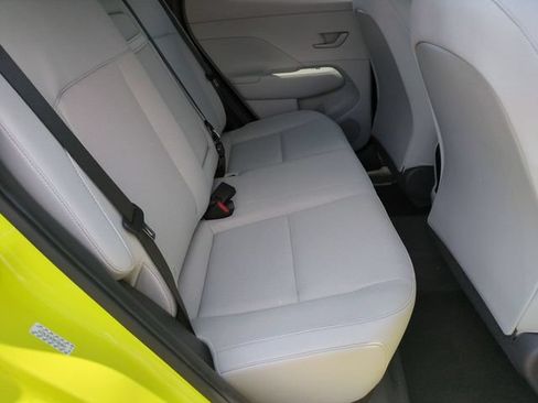 Certified 2024 Hyundai Kona SEL AWD/4WD image 17