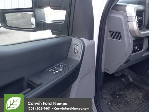 New 2025 Ford F550 4x4 Regular Cab Super Duty image 13
