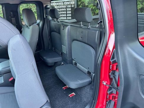 Used 2022 Nissan Frontier S w/ Technology Package RWD image 22