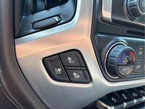Used 2018 GMC Sierra 1500 SLT w/ SLT Premium Package AWD/4WD image 32