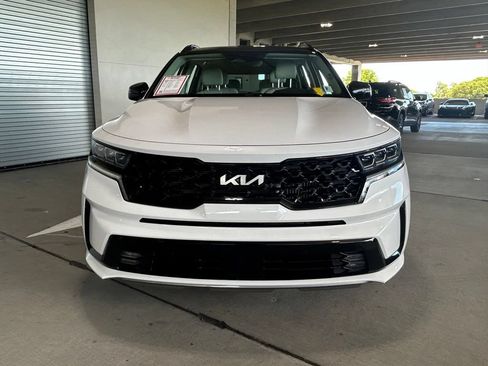 Used 2023 Kia Sorento FWD image 8