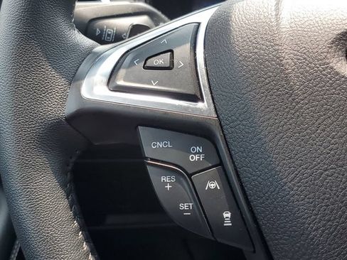Used 2024 Ford Edge Titanium w/ Equipment Group 301A AWD/4WD image 18