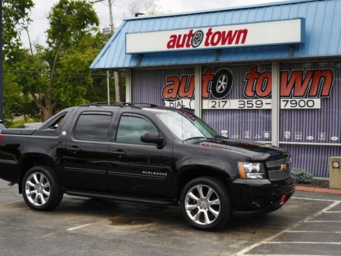 Used 2013 Chevrolet Avalanche LT AWD/4WD image 26