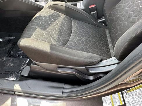 Used 2020 Mitsubishi Outlander Sport SE AWD/4WD image 18