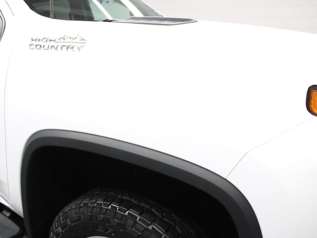 Used 2023 Chevrolet Silverado 3500 High Country w/ Technology Package AWD/4WD image 44