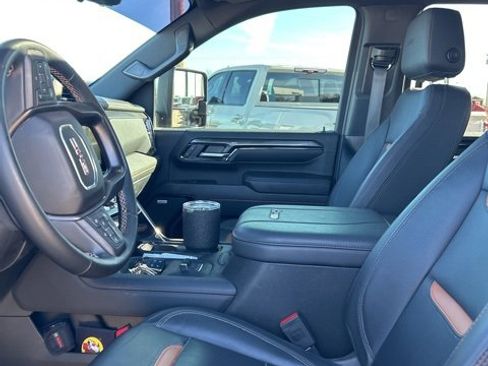 Used 2024 GMC Sierra 2500 AT4 w/ Technology Package image 11