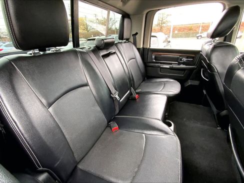 Used 2017 RAM 1500 Laramie image 18