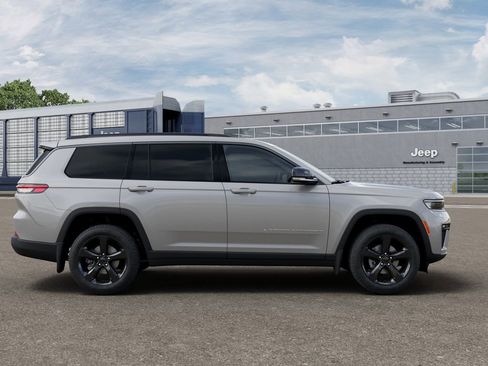 New 2026 Jeep Grand Cherokee L Limited image 21