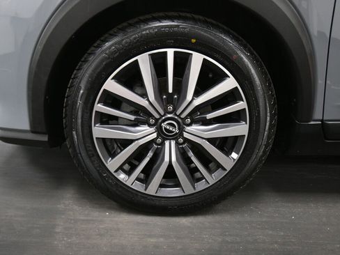 Used 2022 Nissan Kicks SV image 32