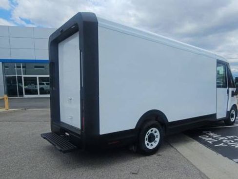 New 2025 Chevrolet Brightdrop 600 FWD image 8