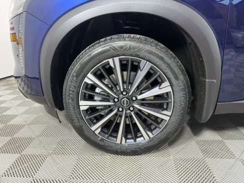 New 2026 Nissan Pathfinder Platinum w/ Cargo Package image 10