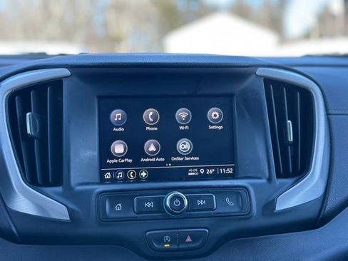 Used 2024 GMC Terrain SLE image 15