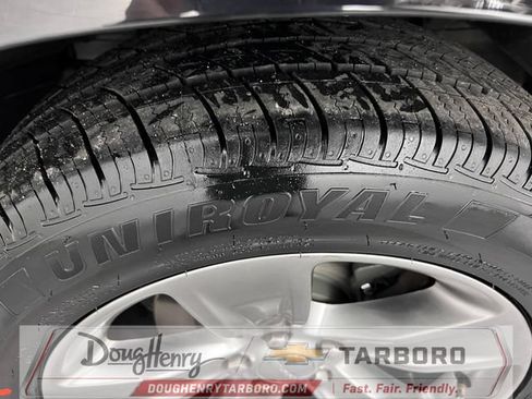 Used 2016 Dodge Challenger SXT RWD image 21