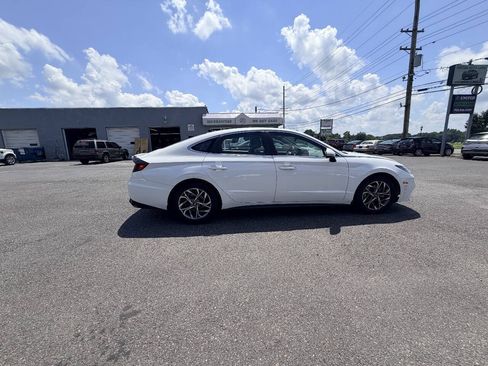 Used 2020 Hyundai Sonata SEL w/ Convenience Package FWD image 18