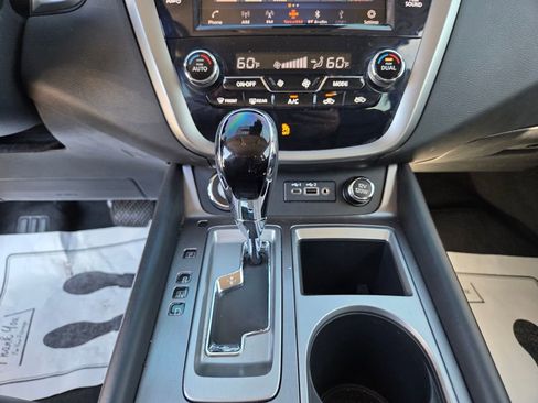 Used 2023 Nissan Murano SV image 25
