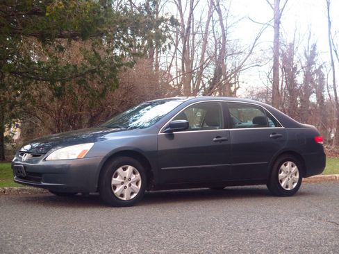 Used 2003 Honda Accord LX image 1