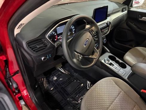 Used 2020 Ford Escape SE FWD image 27