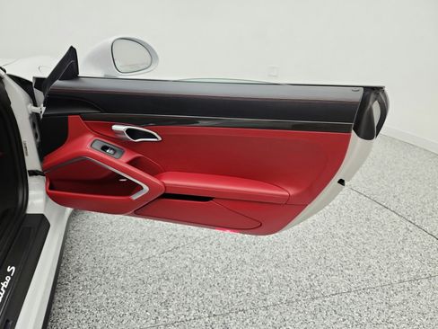 Used 2016 Porsche 911 4 Cabriolet AWD/4WD image 24