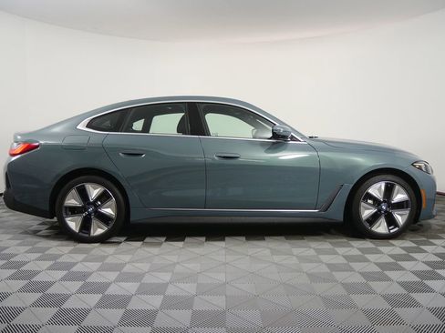 Certified 2025 BMW i4 eDrive40 image 2