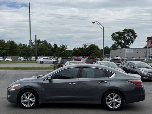 Used 2015 Nissan Altima 2.5 SL w/ Technology Package FWD image 5