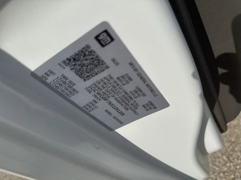 New 2025 Chevrolet Express 2500 Extended w/ Driver Convenience Package image 17