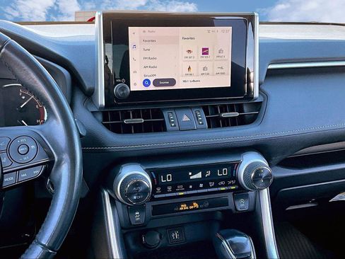 Used 2024 Toyota RAV4 XLE Premium image 6