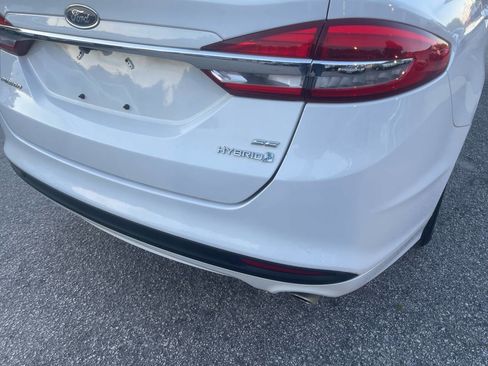 Used 2018 Ford Fusion SE FWD image 6