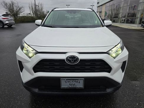 Used 2025 Toyota RAV4 XLE image 2