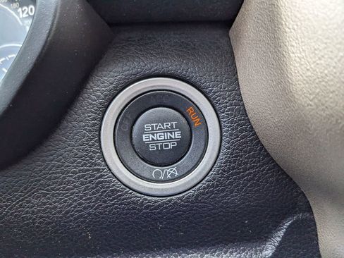 Used 2023 RAM 2500 Laramie AWD/4WD image 33