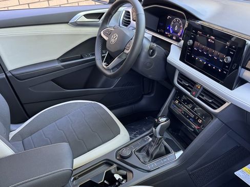 New 2026 Volkswagen Taos SE AWD/4WD image 6