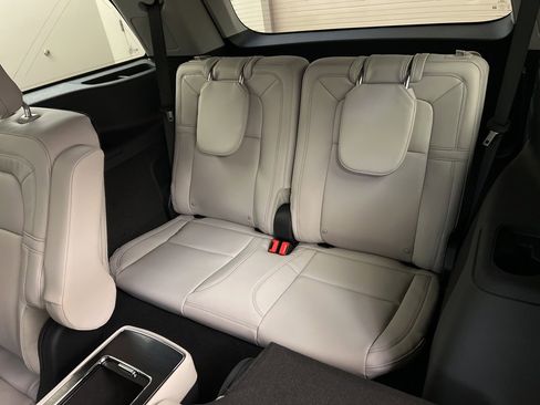 Used 2026 Lincoln Aviator Reserve image 31