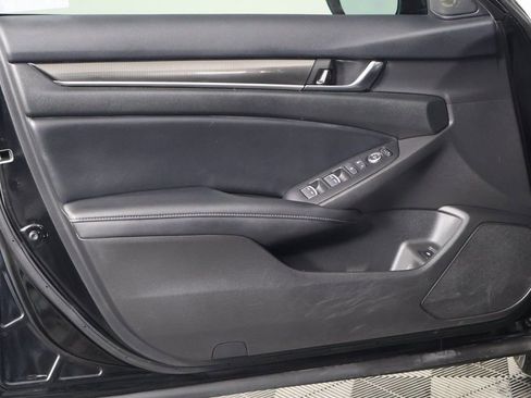 Used 2022 Honda Accord Sport image 12