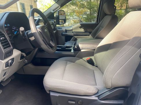 Used 2020 Ford F350 XLT w/ XLT Premium Package image 6