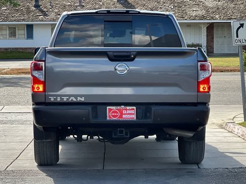 Used 2021 Nissan Titan S w/ S Utility Package image 8