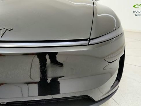 Used 2026 Tesla Model Y 2WD image 25