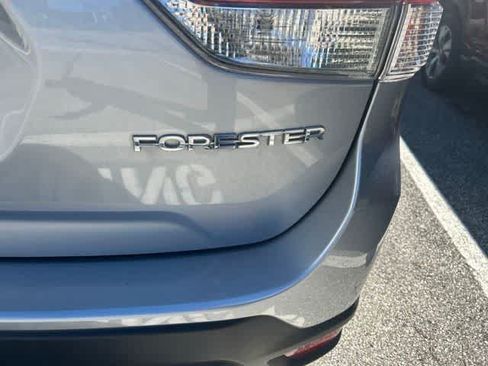 Used 2023 Subaru Forester Premium AWD/4WD image 9