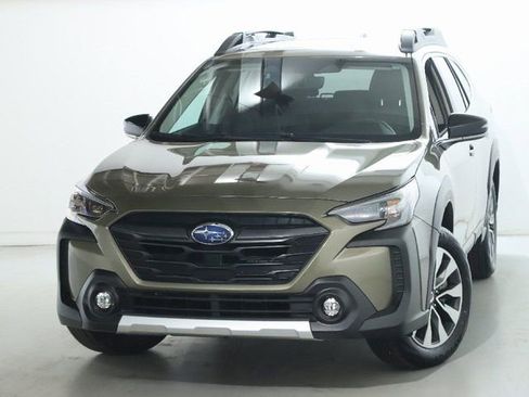 Certified 2025 Subaru Outback Limited image 3